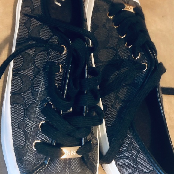 Coach women shoes - Picture 4 of 8